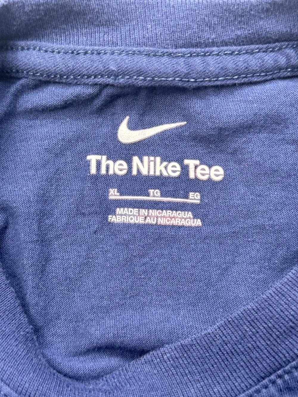 Nike Graphic Tee Navy Casual Cotton - Boys XL